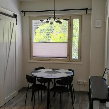 Quiet Two-room Near The Subway And The Sea