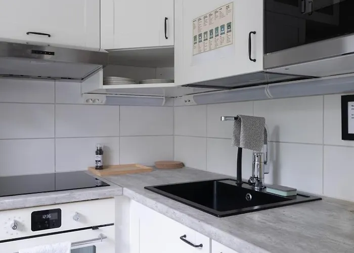 Quiet Two-room Near The Subway And The Sea Helsinky