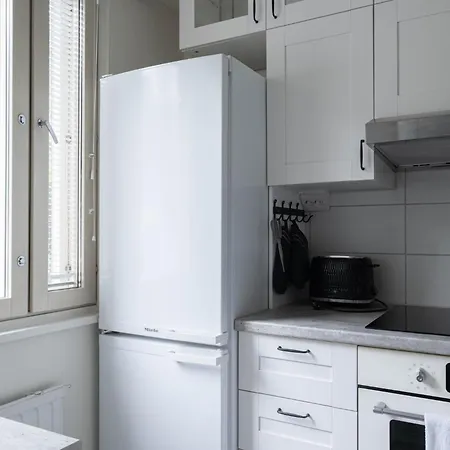 شقة Quiet Two-room Near The Subway And The Sea