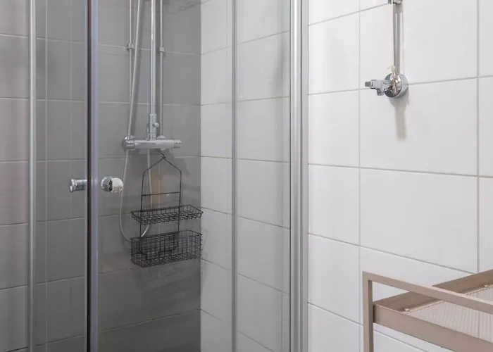 Quiet Two-room Near The Subway And The Sea