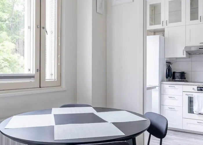 Quiet Two-room Near The Subway And The Sea アパート