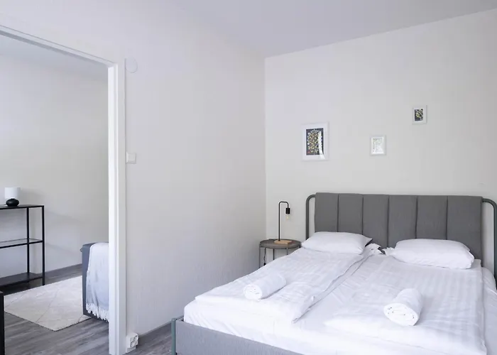 Quiet Two-room Near The Subway And The Sea * ヘルシンキ